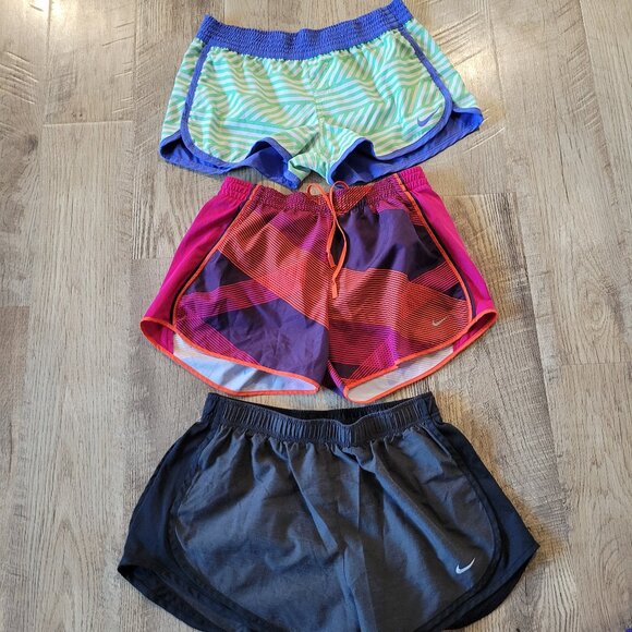 Bundle of 3 Nike Medium Shorts - Picture 1 of 9